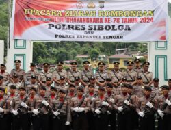 Sambut Hari Bhayangkara ke 78, Polres Tapanuli Tengah Upacara Ziarah di Taman Makam Sibolga