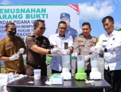 Kapolres Tebing Tinggi Hadiri Pemusnahan Barang Bukti di Kejaksaan Negeri Tebing Tinggi.