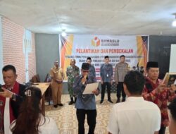 Bhabinkamtibmas Polsek Salapian Hadiri Pelantikan dan Pembekalan Pengawas TPS Se-Kecamatan Kutambaru untuk Pemilu 2024.