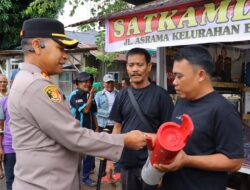 Kunjungi Pos Satkamling, Kapolres Tebing Tinggi Berikan Perlengkapan Keamanan