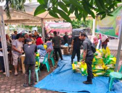 Polres Tebing Tinggi Pengamanan Gerakan Pangan Murah di Kantor Camat Padang Hulu