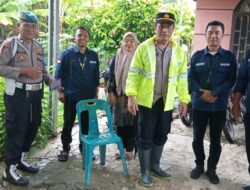 Kapolsek Hinai Pantau Langsung Keamanan TPS untuk Pastikan Tahap Pencoblosan Aman dan Lancar