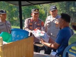 Jum’at Penuh Keberkahan, Wakapolsek Firdaus Polres Sergai bagikan Bantuan Sosial kepada masyarakat yang kurang mampu*