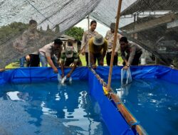 Polsek Padang Tualang Dukung Ketahanan Pangan, Berikan Kolam Ikan dan Bibit Ikan Lele ke Warga