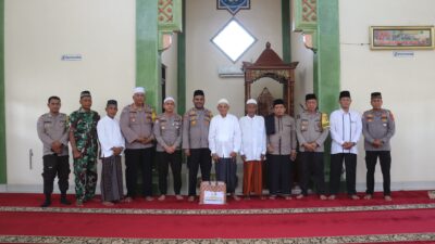 Safari Jumat & Jumat Curhat di Masjid As-Syakirin: Polres Langkat Ajak Masyarakat Jaga Kamtibmas dan Persatuan