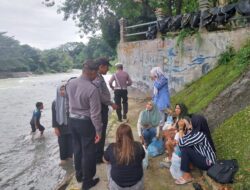 Pos Pengamanan Natal dan Tahun baru polres Langkat. Di Daerah Wisata Bukit Lawang.