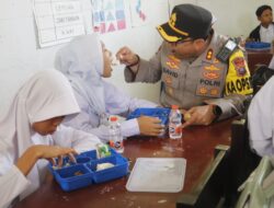 Kapolres Langkat Bersama Ketua Bhayangkari Cabang Langkat Gelar Perdana Makan Bergizi Gratis