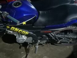 Santai Main HP 2 Tersangka Kasus Curat Diboyong Ke Polsek Firdaus Polres Sergai