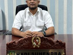 Mobil Kapolres Belawan Diserang Pelaku Tawuran. Pimpinan DPRD Medan Dukung Kepolisian Tindak Tegas Aksi Tawuran di Belawan.
