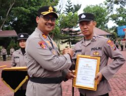 Wujud Apresiasi, Kapolres Langkat Berikan Penghargaan Kepada Personel Berprestasi