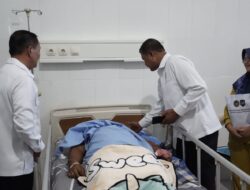 TIBA DI NABIRE, DIRJENPAS LANGSUNG SAMBANGI PETUGAS LAPAS YANG TERLUKA