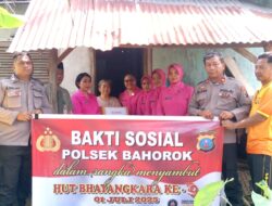 Kapolsek Bahorok Pimpin langsung Pembagian Bansos Kepada Masyarakat yang Kurang Mampu Dalam Rangka HUT Bhayangkara Ke-79