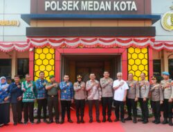 KOMPOLNAS RI KUNJUNGI POLSEK MEDAN KOTA DALAM RANGKA VISITASI PENILAIAN KOMPOLNAS AWARD 2025