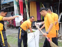 Polres Langkat Gelar Bakti Sosial Kebersihan di Pasar Baru Stabat Sambut Hari Bhayangkara ke-79
