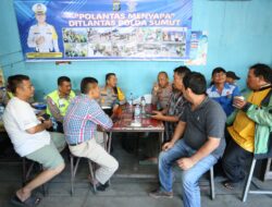 Polda Sumut Edukasi Keselamatan Berlalu Lintas di PT. PMH dalam Rangka Operasi Patuh Toba 2025