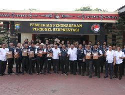Ungkap Jaringan Internasional Hingga Pabrik Vaping Liquid Berbahaya, Personil Ditresnarkoba Diberi Penghargaan