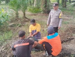 Bhabinkamtibmas Sambang Desa Binaan Dan Sampaikan Pesan Kamtibmas