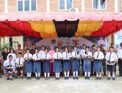 Kasat Resnarkoba Polres Tebing Tinggi Sampaikan Amanat Kapolres saat Upacara Bendera di SMA Negeri 2