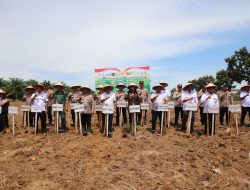Penanaman jagung serentak Kuartal IV dalam rangka mendukung swasembada pangan tahun 2025 Polres Serdang Bedagai secara Virtual melalui Zoom Meeting