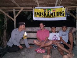 Bhabinkamtibmas Kelurahan Pekan Gebang Laksanakan Patroli Malam dan Sambang Warga di Pos Kamling