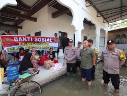 Wujud Kepedulian Polri, Polres Sergai Berikan Bantuan Sembako Korban Banjir