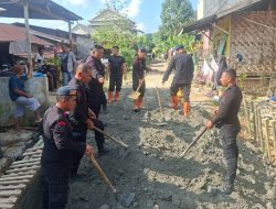Brimob Polda Sumut Perbaiki Tanggul yang Jebol, Akses Jalan Desa di Langkat Kembali Bisa Dilalui