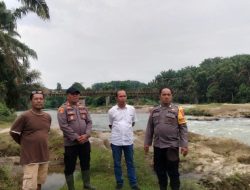 Polsek Sipispis Lakukan Pencarian Pelajar yang Hanyut di Sungai Bahbolon