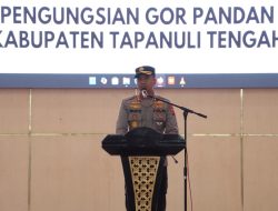 Polres Tapteng Gelar Perayaan Natal Bersama Pengungsi Korban Bencana Alam di Posko Sipange Hutanabolon