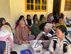 Polri Hadir untuk Pemulihan Pasca Banjir di Sei Lepan, Gelar Bakti Kesehatan dan Gotong Royong Bersama Warga