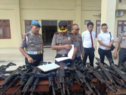 Cegah Penyalahgunaan, Wakapolres Padang Lawas Pimpin Pengecekan Senjata Api Personel