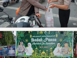 Hari Ke-19 Ramadhan, Polres Langkat Berbagi 200 Takjil untuk Masyarakat