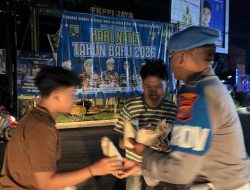 Hari ke-21 Ramadhan, Polres Langkat Berbagi Nasi Sahur untuk Masyarakat