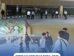 Personel Den Gegana Sat Brimob Polda Sumut Laksanakan Pengamanan di Stasiun KAI Medan dalam Operasi Ketupat Toba 2026