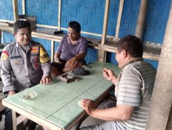 Bhabinkamtibmas Polsek Tanjung Pura Aktif Sambangi Warga, Ajak Jaga Kamtibmas di Desa Kwala Langkat