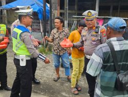 Sat Narkoba Polres Sergai Gelar Jumat Berkah, Bagikan Nasi Kotak dan Edukasi Bahaya Narkoba