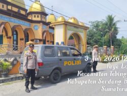Polsek Tebing Tinggi Pengamanan Shalat Jumat di Masjid Al-Mabbrur Desa Paya Lombang