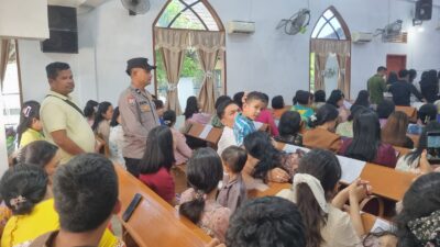 Polsek Tanjung Pura Intensifkan Pengamanan Ibadah Minggu Kasih, Perkuat Pelayanan dan Kamtibmas di Rumah Ibadah