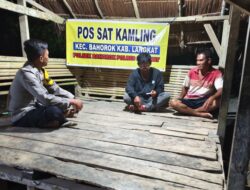 Sambangi Pos Kamling di Desa Suka Rakyat, Bhabinkamtibmas Polsek Bahorok Sampaikan Pesan Kamtibmas kepada Warga