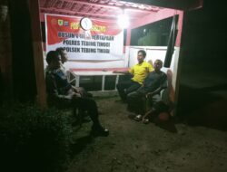 Sambangi Pos Kamling Sekata, Polsek Tebing Tinggi Imbau Petugas Jaga Malam