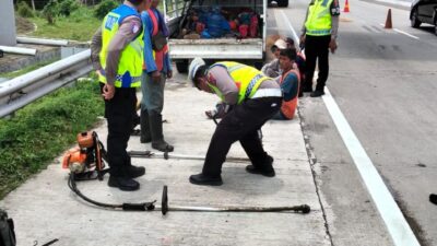 Dua Pekerja Pemotong Rumput Tewas Ditabrak Dump Truk di Tol Medan-Tebing Tinggi