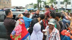 Jumat Berkah, Bid Humas Polda Sumut Berbagi Kasih dengan Sopir, Pengemudi Becak Motor dan Ojol
