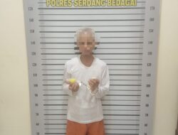 Polres Sergai Ringkus Pengedar Sabu Lansia di Pegajahan, Narkoba Disembunyikan di Bawah Bung