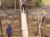 Pastikan Pembangunan Berjalan, Polsek Salapian Monitoring Jembatan Merah Putih