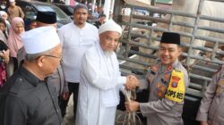 Kapolres Langkat Salurkan Bantuan Sapi untuk HUL ke-103 Tuan Guru Babussalam